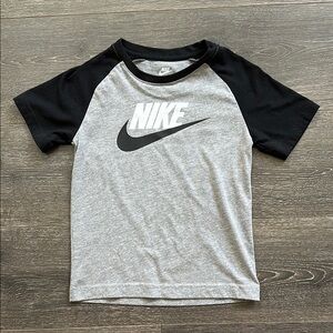 Nike Gray and Black Short Sleeve Tees